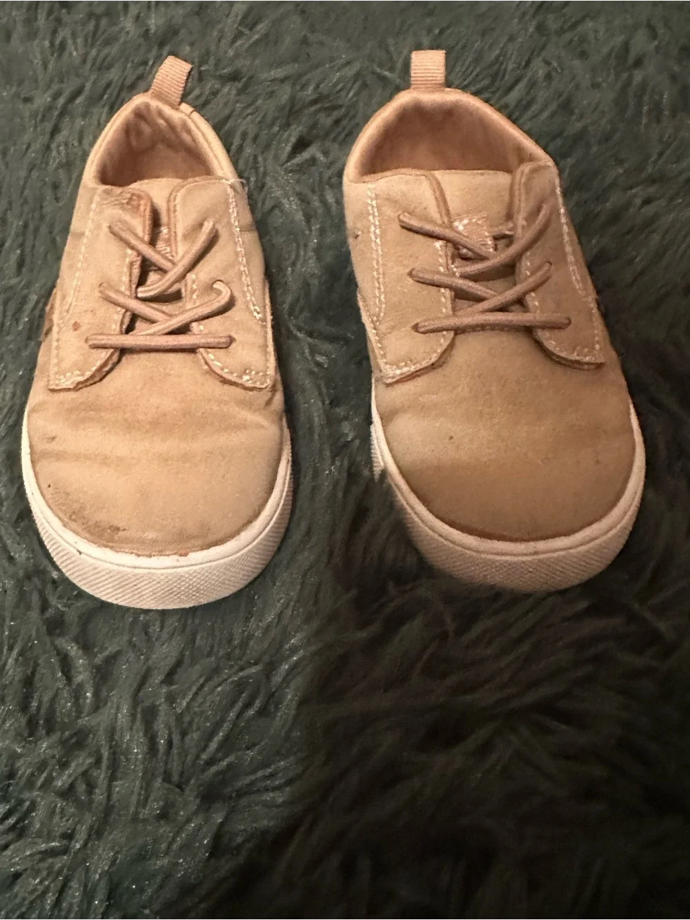 4/$20 💫 OshKosh B’gosh Tan Suede Sneakers Toddler Size 7 Tan Suede Sneak